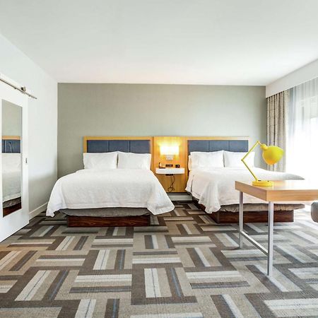 Hampton Inn & Suites Boston/Waltham Extérieur photo