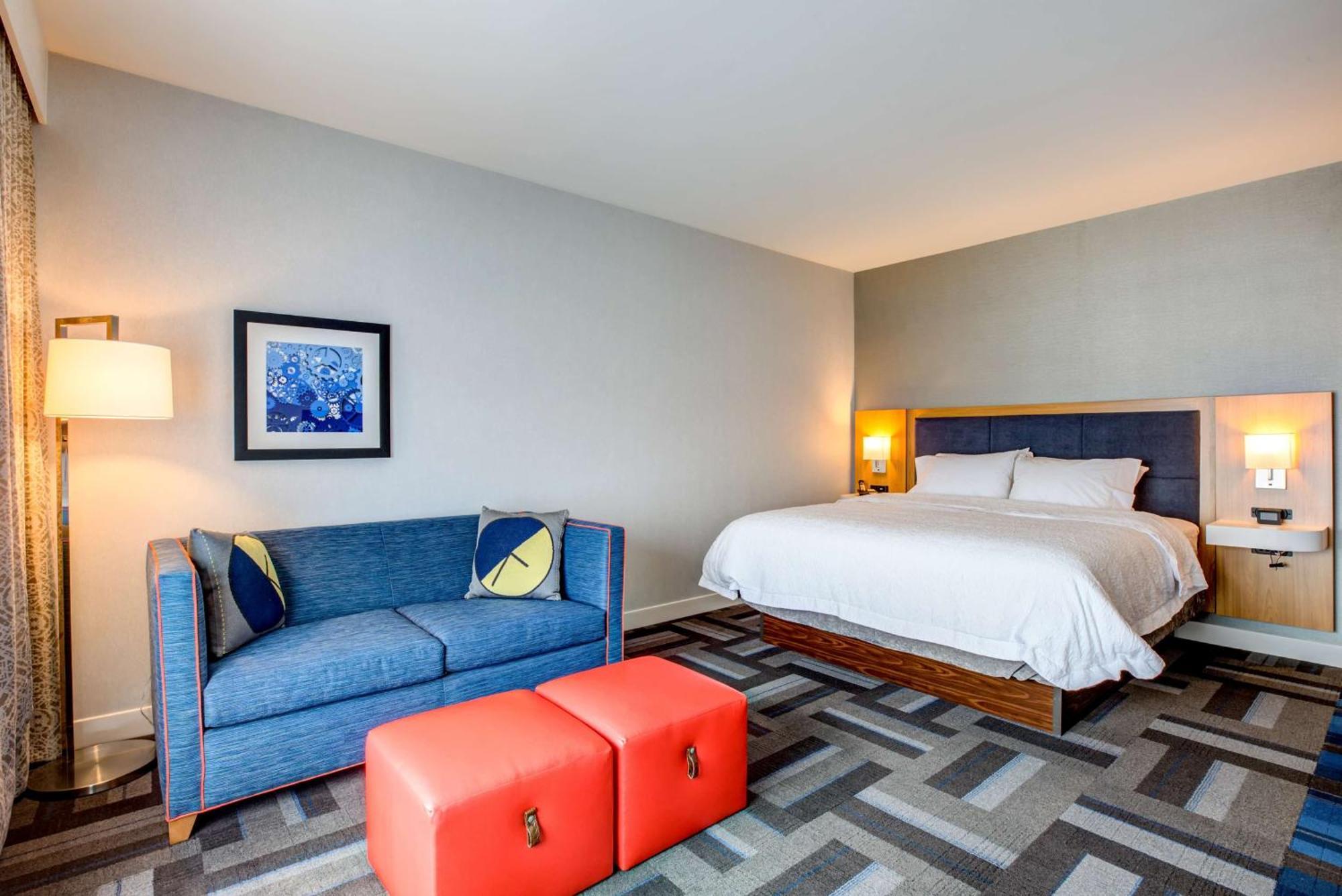 Hampton Inn & Suites Boston/Waltham Extérieur photo